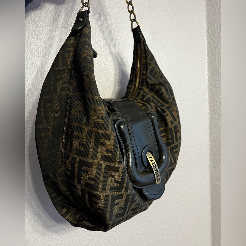 ๐ค FENDI Zucca Borsa B Hobo Bag Made In ITALY Authentic! - Picture 6 of 16